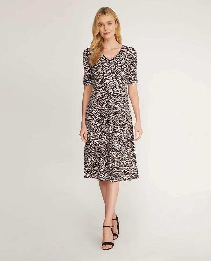 3/4 Sleeve V-Neck Pebble Print Dress