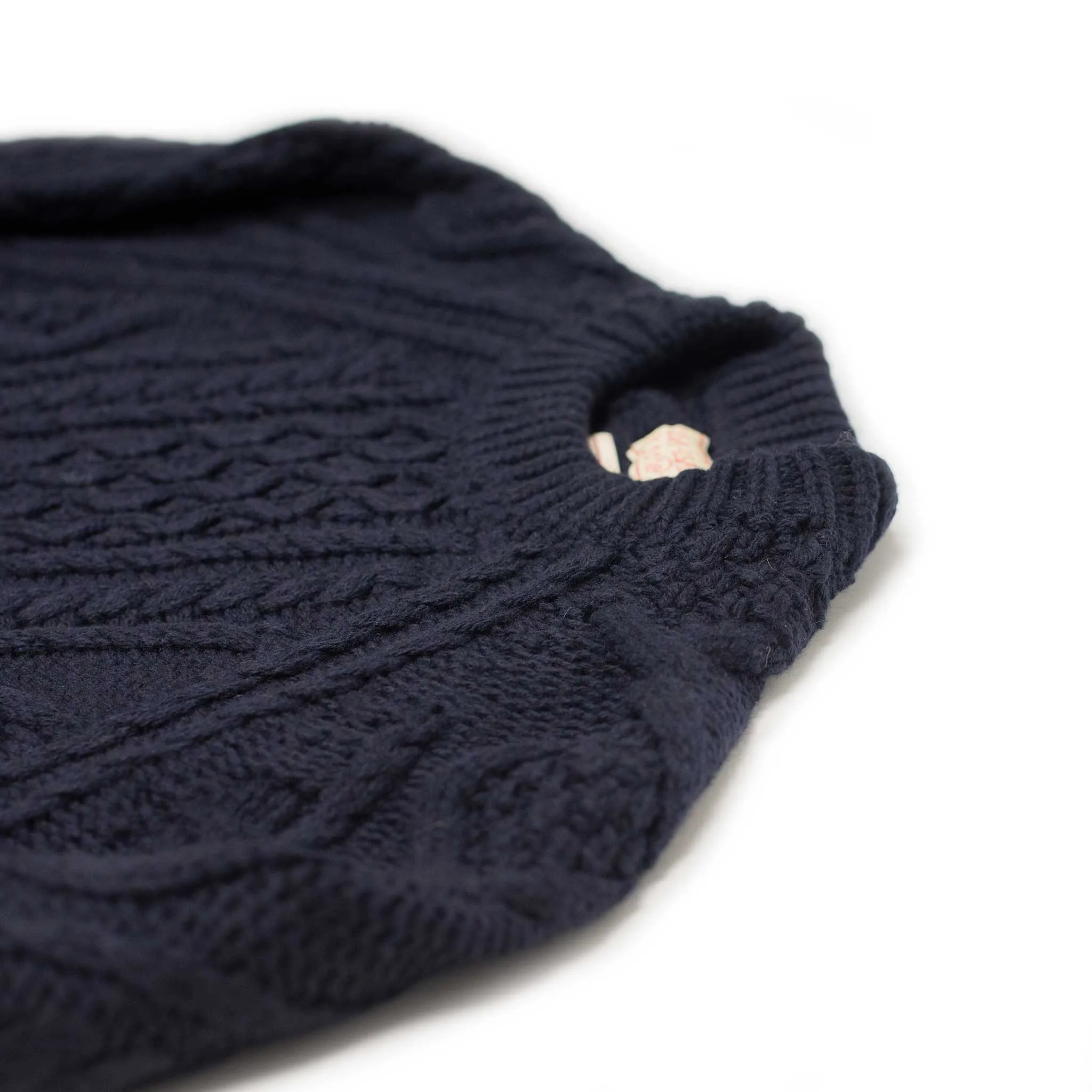 Cabled raglan sleeve crewneck in navy wool and cashmere (restock)